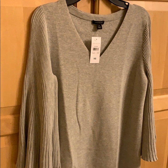 Pleated sleeve Ann Taylor dress - Picture 7 of 7